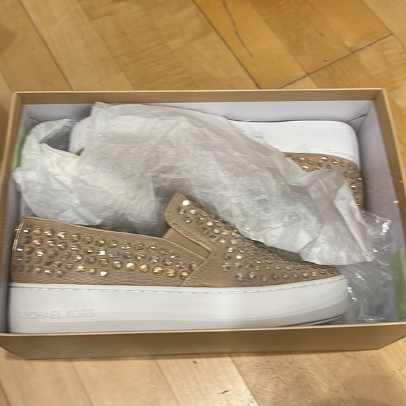 Michael Kors slip on shoes. - Picture 3 of 8